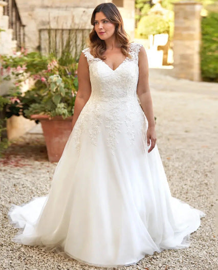 White Long Tail Boho Wedding Dress for Plus Size Women