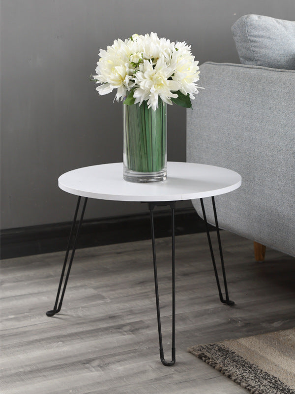 Boho Round Table with Wooden Surface and Metal Legs