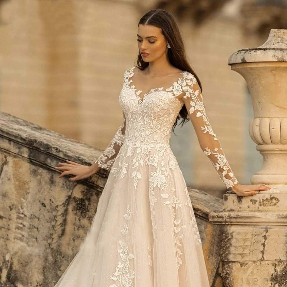 Long Tail Embroidered Boho Chic Wedding Dress